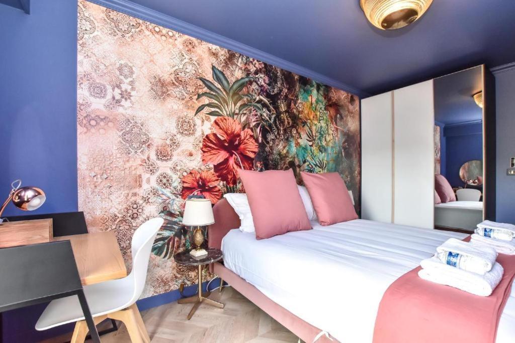 شقة Luxury Paris La Vie En Rose Jacuzzi Terrasse Parking المظهر الخارجي الصورة
